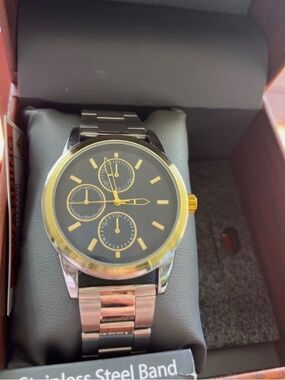 Mens Folio Two Tone Watch works / running